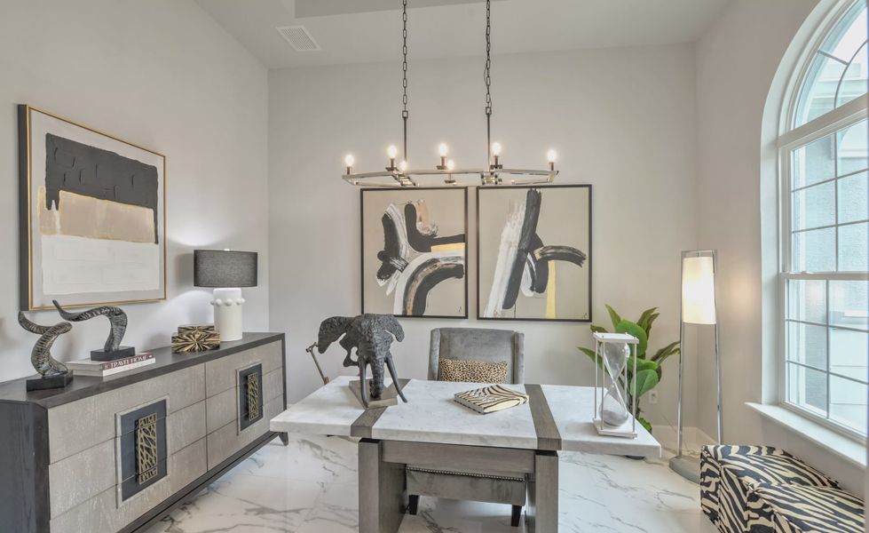 Furnished interior view inside a new home in Plantation Bay, Ormond Beach (Image 31).