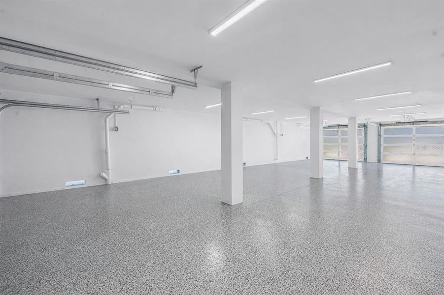 Spacious, unfurnished interior of a new home in , St. Petersburg (Image 56).