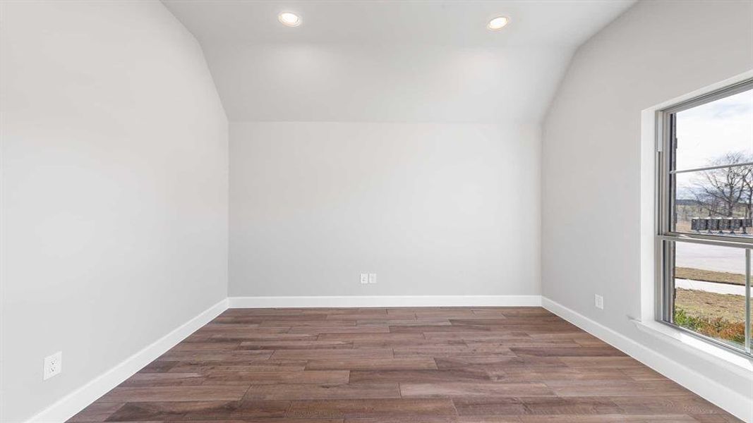 Spacious, unfurnished interior of a new home in Devonshire - Reserve 50', Forney (Image 21). Spacious, unfurnished interior of a new home in Devonshire - Reserve 50', Forney (Image 21).