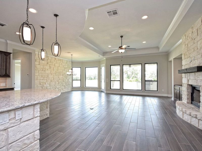 Representative unfurnished interior of a home built from the San Simeon I by Giddens Homes in Clearwater Ranch, Liberty Hill (Image 389).