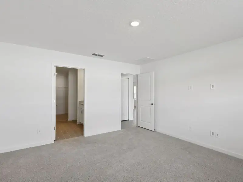 Spacious, unfurnished interior of a new home in Kings Preserve, Jacksonville (Image 12). Spacious, unfurnished interior of a new home in Kings Preserve, Jacksonville (Image 12).