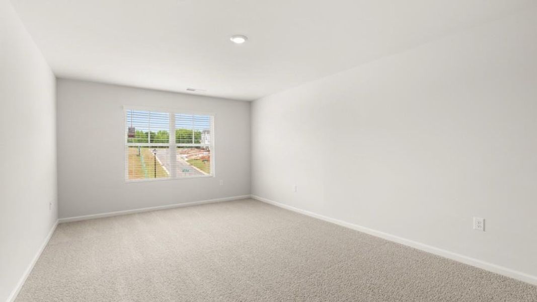 Spacious, unfurnished interior of a new home in , Gainesville (Image 23).