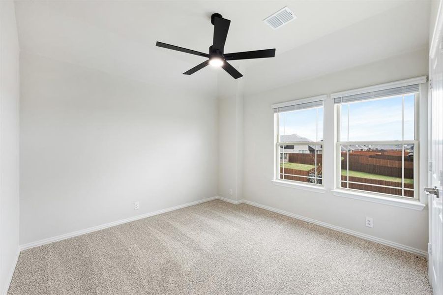 Spacious, unfurnished interior of a new home in Star Ranch, Godley (Image 14).