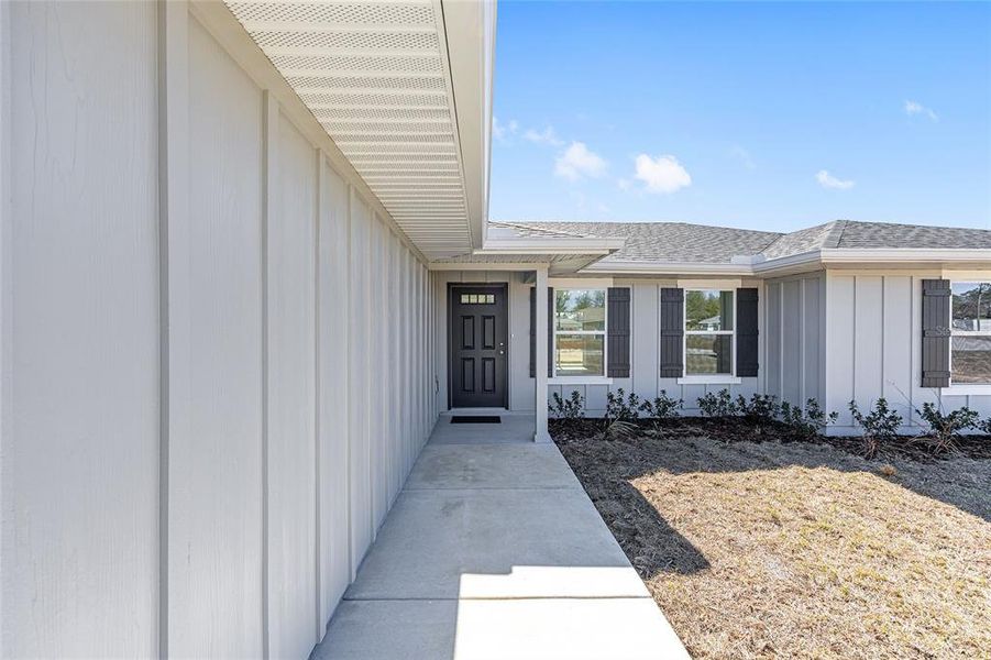 Exterior details and patio area of a home in , Ocala (Image 25).
