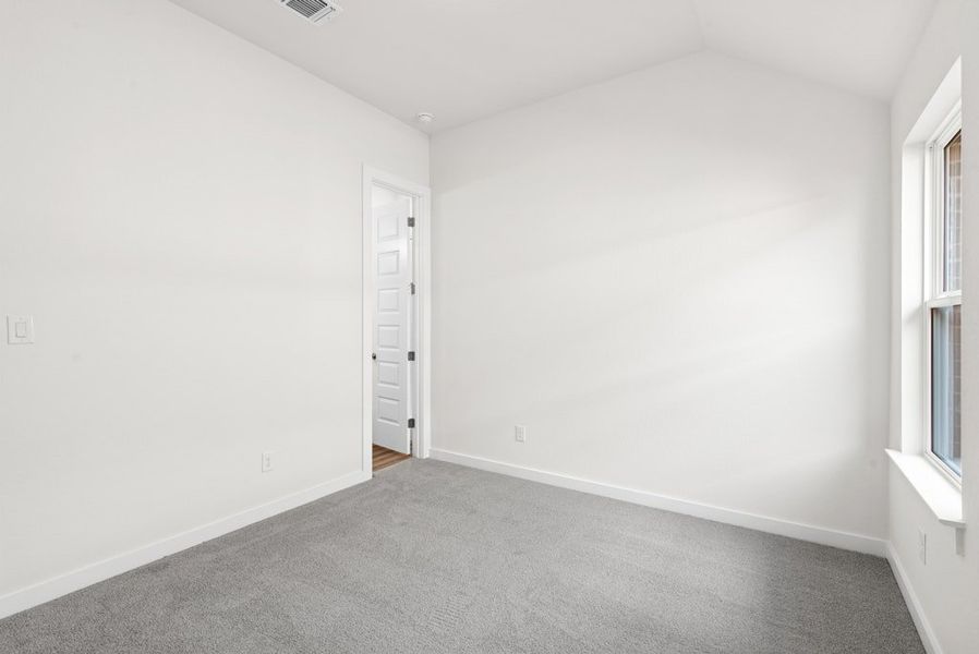 Spacious, unfurnished interior of a new home in University Heights, Round Rock (Image 50).