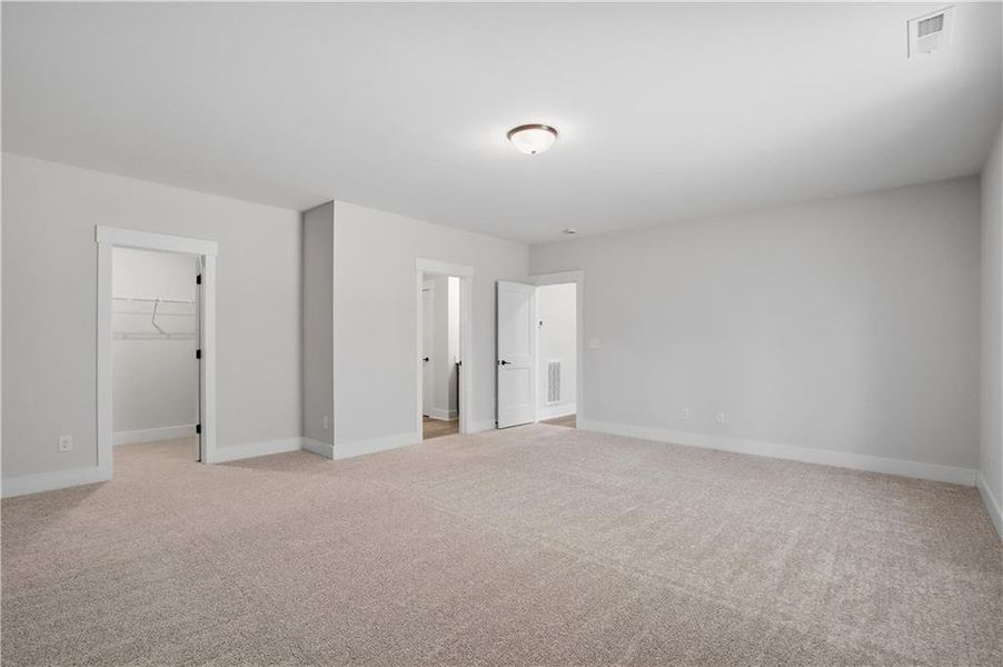 Spacious, unfurnished interior of a new home in , Dawsonville (Image 74).