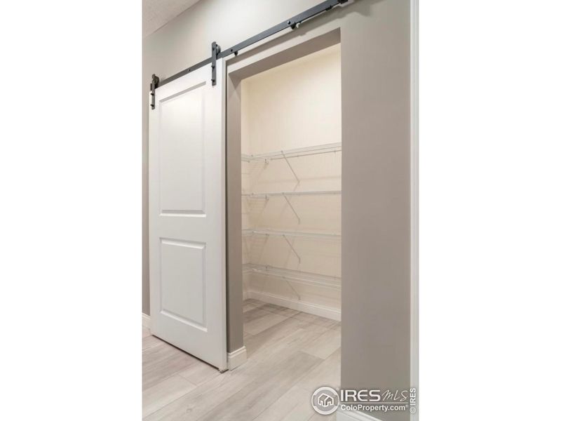 Spacious, unfurnished interior of a new home in , Pierce (Image 10).