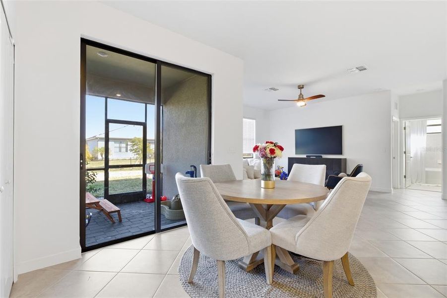 Furnished interior view inside a new home in , Bradenton (Image 30).