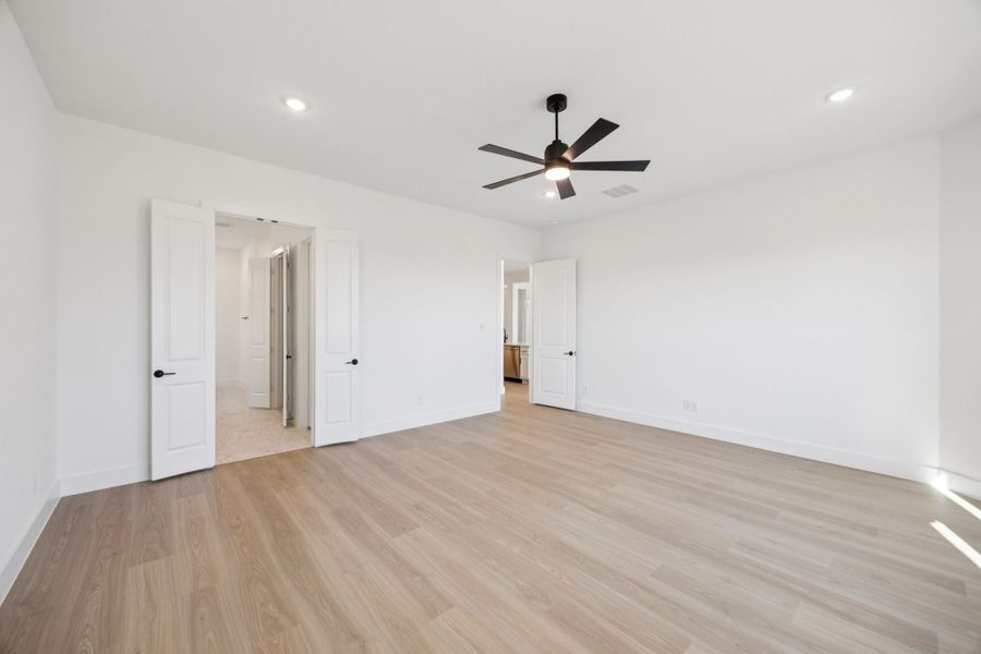 Spacious, unfurnished interior of a new home in Painted Tree Lakeside, McKinney (Image 30). Spacious, unfurnished interior of a new home in Painted Tree Lakeside, McKinney (Image 30).