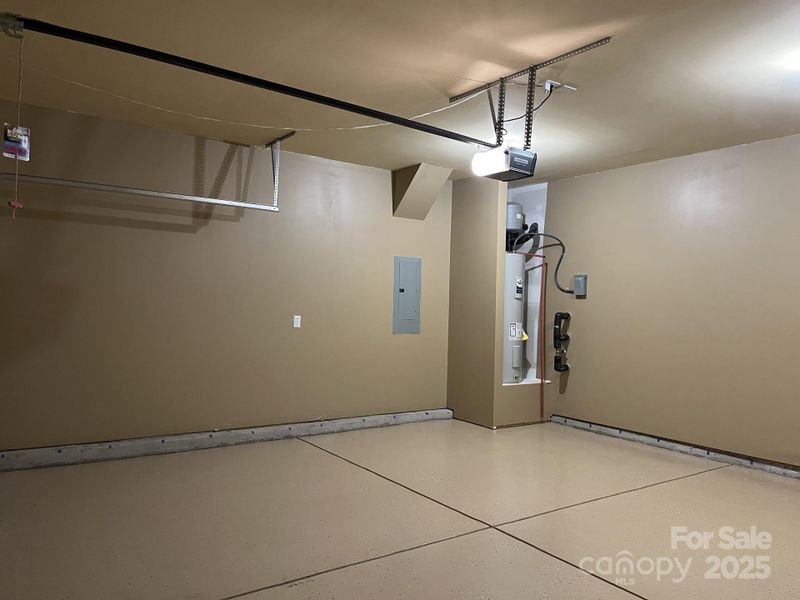 Spacious, unfurnished interior of a new home in , Charlotte (Image 12).