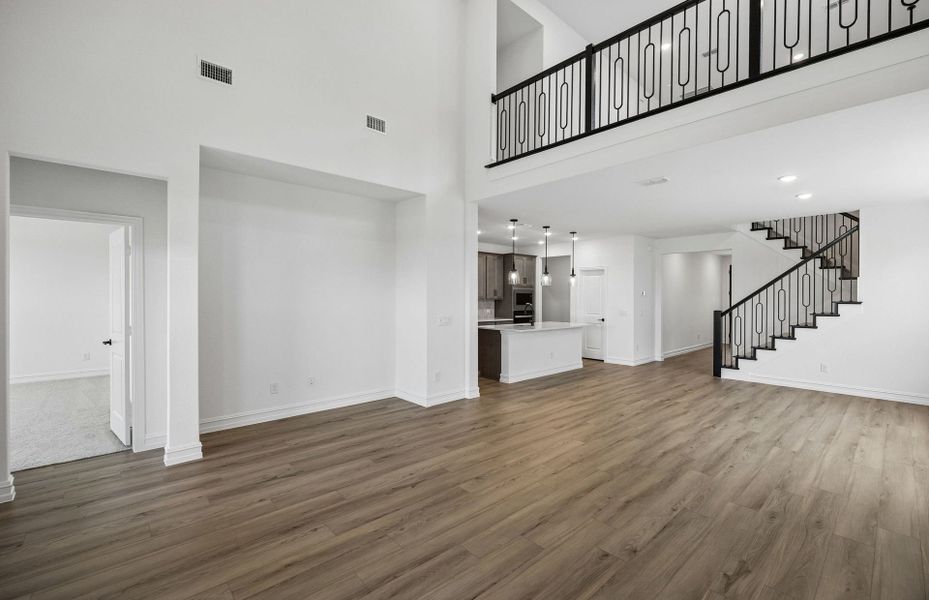 Spacious, unfurnished interior of a new home in Whitewing Trails, Princeton (Image 15).