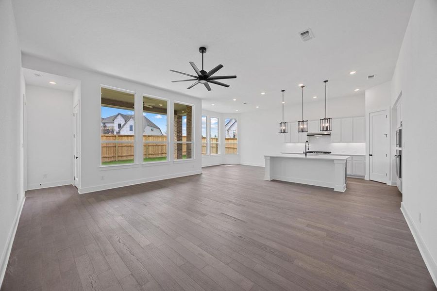 Spacious, unfurnished interior of a new home in Flora, Hutto (Image 19).