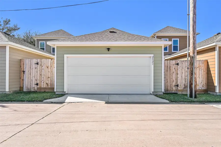 Front exterior of a new home in Pearland Old Townsite, Pearland, TX, highlighting curb appeal (Image 2).