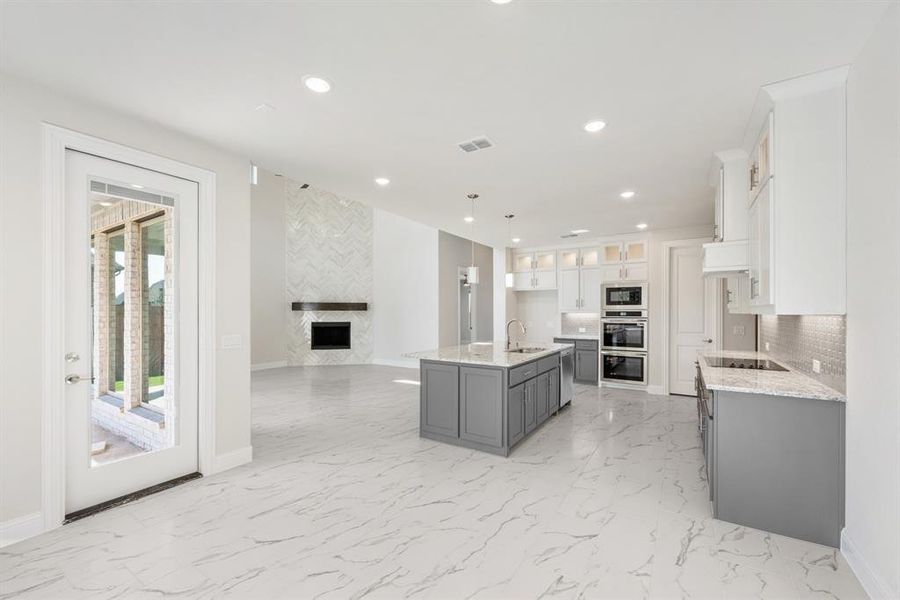 Image 39 of a home in Ridgepoint. Image 39 of a home in Ridgepoint.