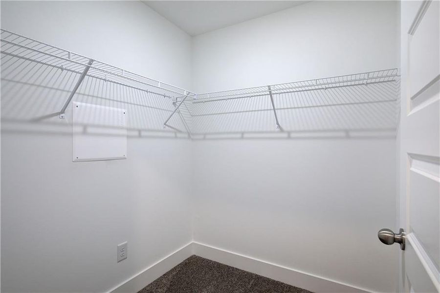 Spacious, unfurnished interior of a new home in , Cartersville (Image 34).