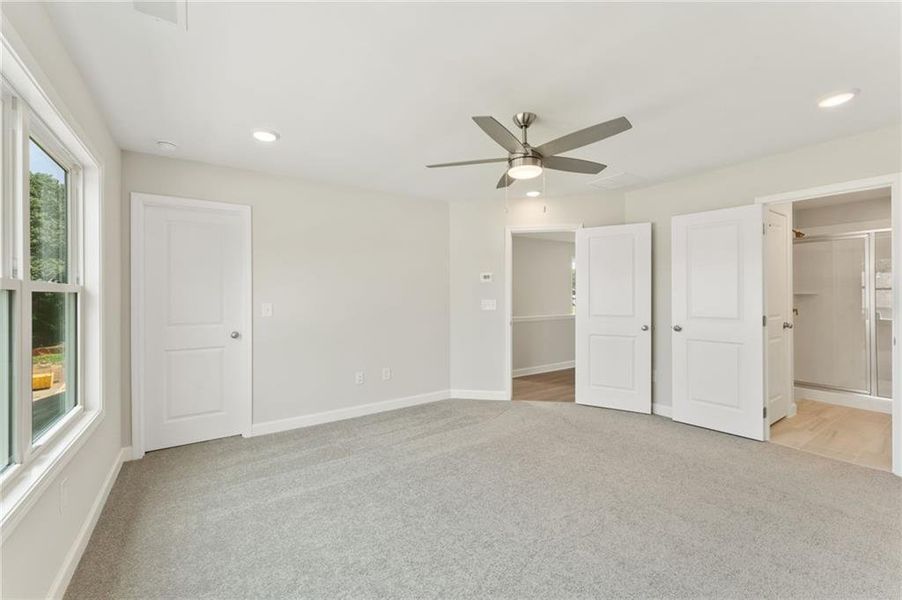 Spacious, unfurnished interior of a new home in East Park Village, Kennesaw (Image 27).
