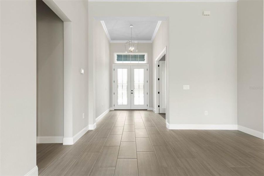 Spacious, unfurnished interior of a new home in Palm Coast Plantation, Palm Coast (Image 45).