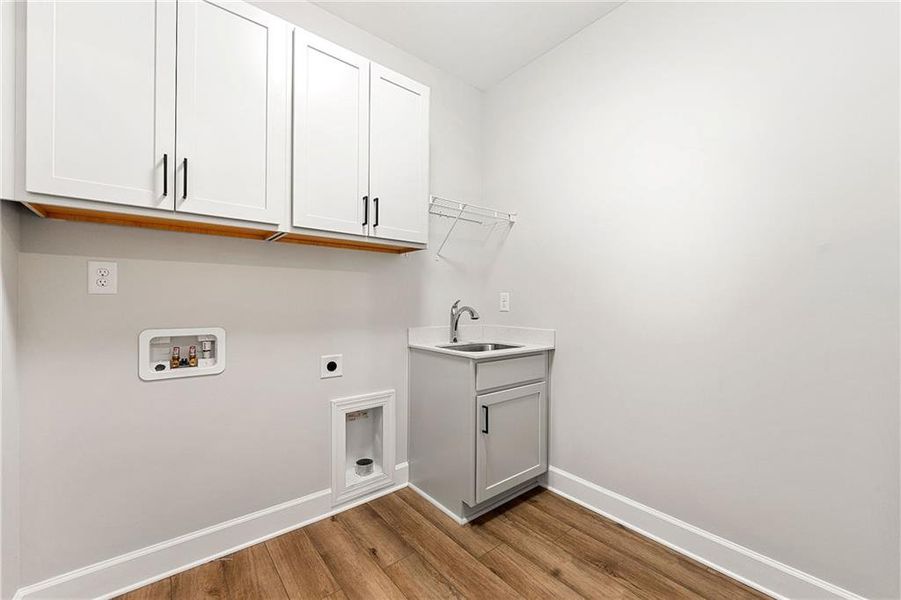 Furnished interior view inside a new home in Cresswind Georgia at Twin Lakes, Hoschton (Image 5).