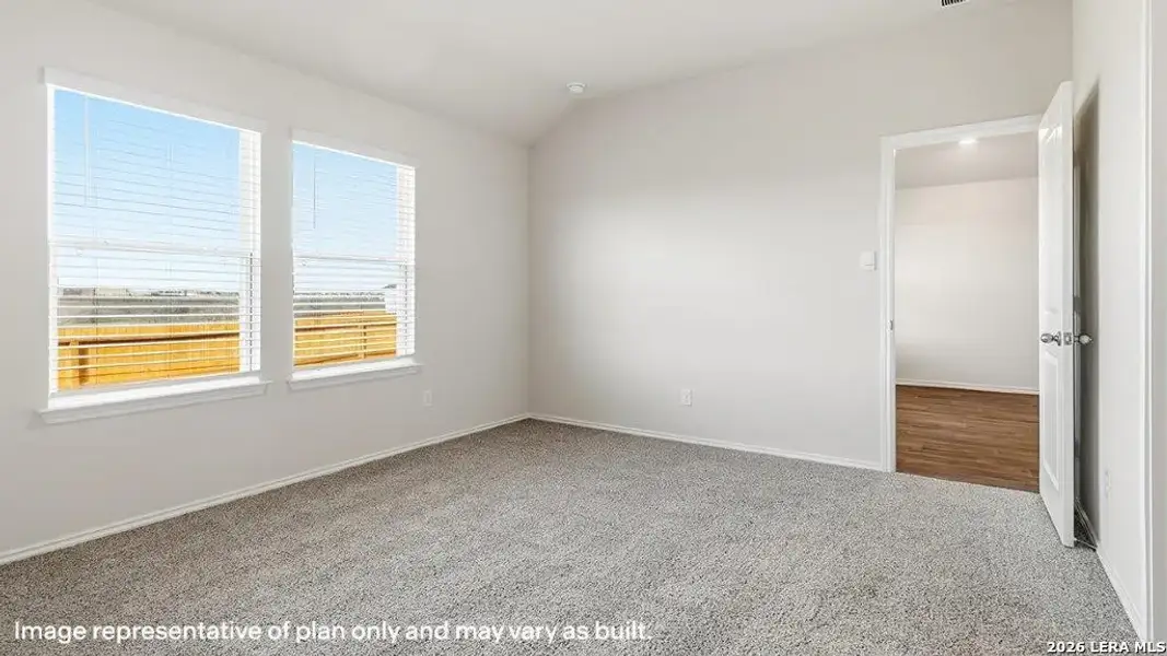 Spacious, unfurnished interior of a new home in Stonehill, San Antonio (Image 24).