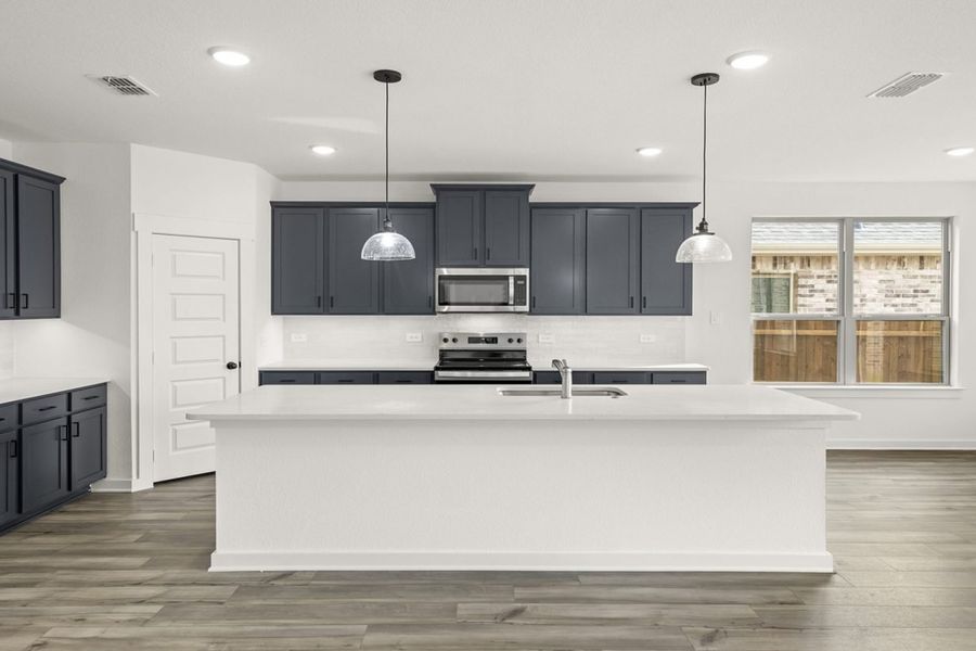 Representative furnished interior of a home built from the Boxwood III Trinity Grove Signature by Brohn Homes in Trinity Grove, Spring (Image 4).
