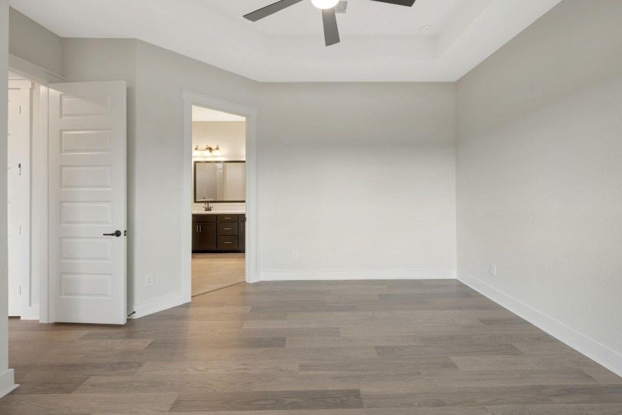 Spacious, unfurnished interior of a new home in Two Step Farm - Landmark Row Collection, Montgomery (Image 20). Spacious, unfurnished interior of a new home in Two Step Farm - Landmark Row Collection, Montgomery (Image 20).