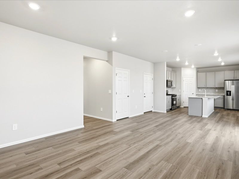 Spacious, unfurnished interior of a new home in Meridian Ranch, Peyton (Image 11).