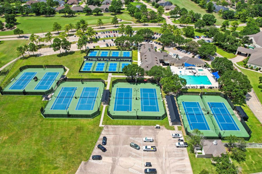 Bentwater amenities include pickleball Bentwater amenities include pickleball