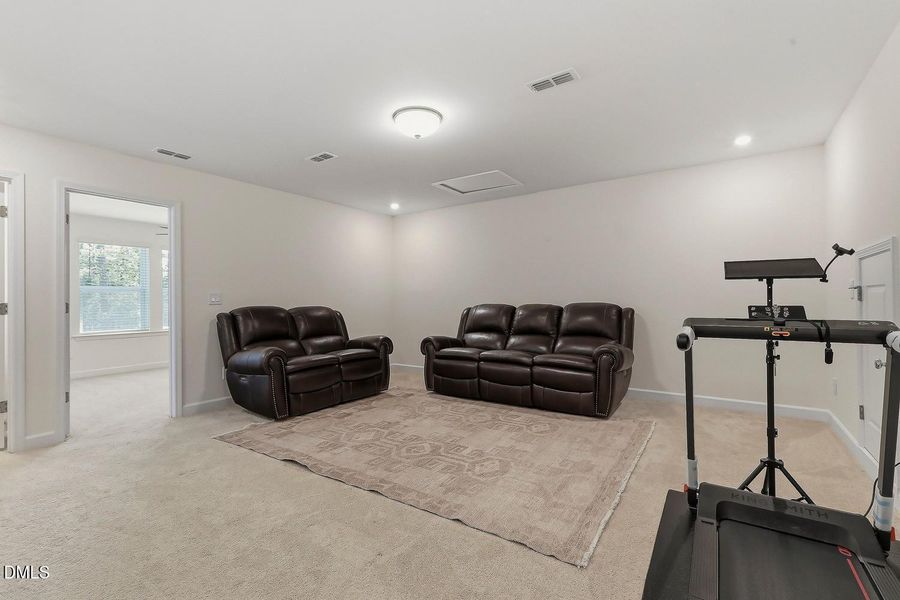 044-037-3rd Floor Bonus room-1500x1000