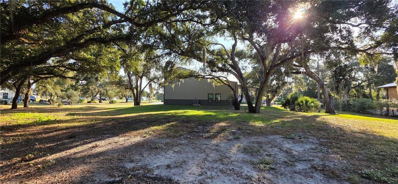 Natural landscape and outdoor views near in Okeechobee (Image 18). Natural landscape and outdoor views near in Okeechobee (Image 18).