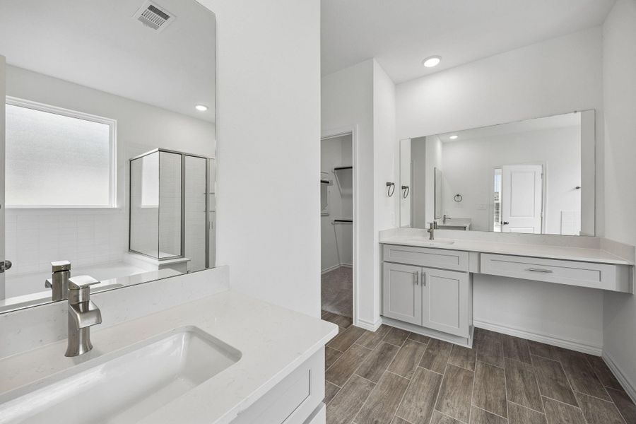 Furnished interior view inside a new home in Montgomery Bend, Montgomery (Image 16).