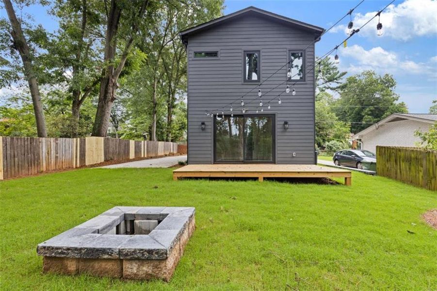 Exterior details and patio area of a home in , Atlanta (Image 3).