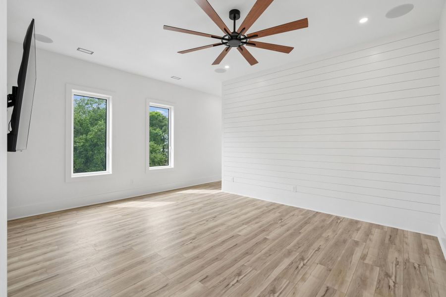 Spacious, unfurnished interior of a new home in , Folly Beach (Image 75).