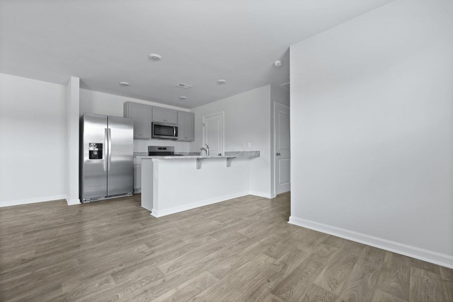 Spacious, unfurnished interior of a new home in The Timbers, Harleyville (Image 18).