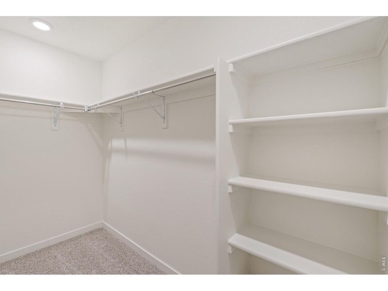 Spacious, unfurnished interior of a new home in Lakeside Canyon, Mead (Image 21). Spacious, unfurnished interior of a new home in Lakeside Canyon, Mead (Image 21).