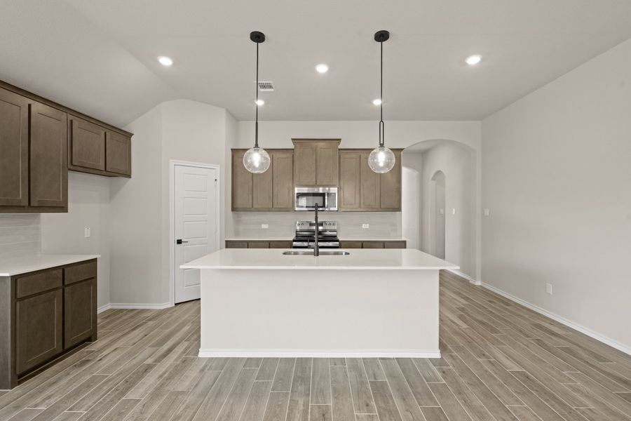 Furnished interior view inside a new home in Waterford Park, Weatherford (Image 6). Furnished interior view inside a new home in Waterford Park, Weatherford (Image 6).