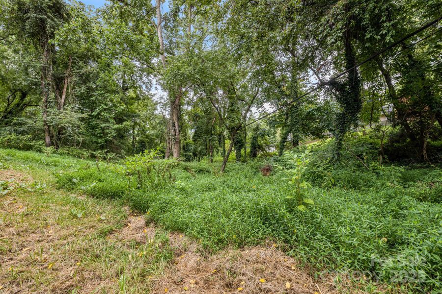 Image 42 of a home in .