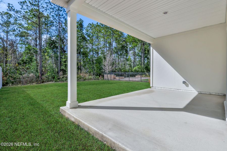 Exterior details and patio area of a home in Cedar Creek, Jacksonville (Image 27).