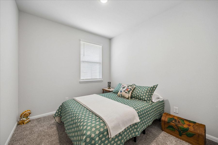 Furnished interior view inside a new home in Magnolia Springs, Montgomery (Image 9).