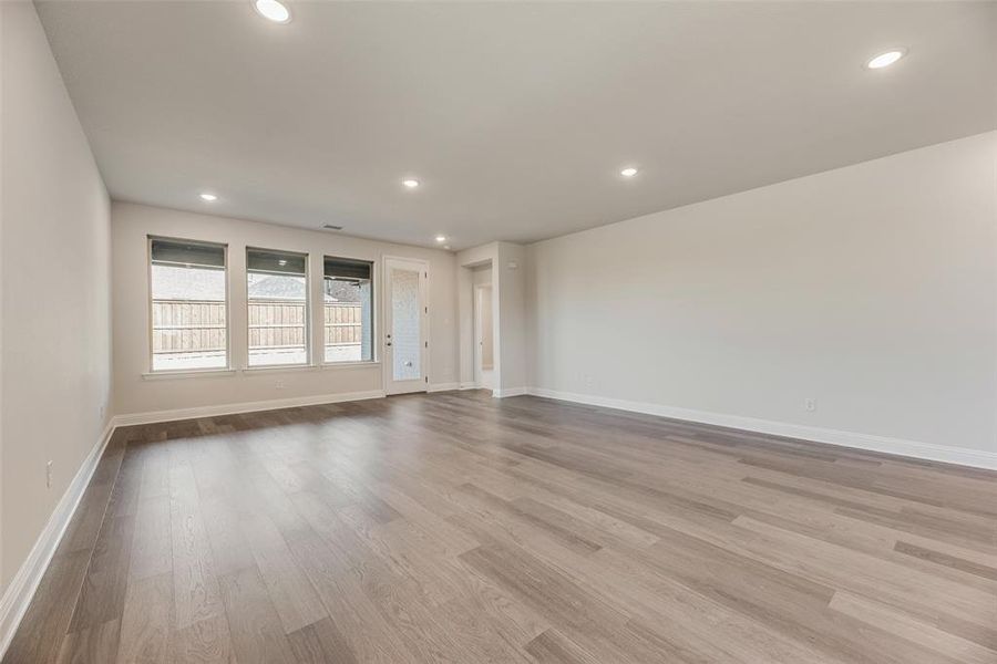 Spacious, unfurnished interior of a new home in Spiritas Ranch, Little Elm (Image 15).