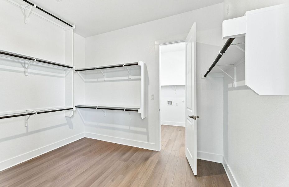 Spacious, unfurnished interior of a new home in Kuempel Estates, Pflugerville (Image 18).
