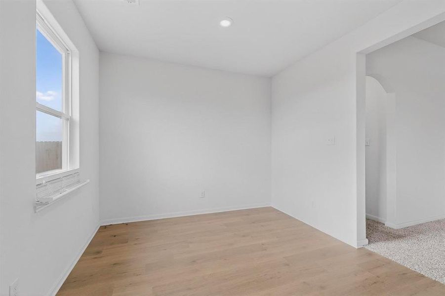 Spacious, unfurnished interior of a new home in Patriot Estates, Venus (Image 31).