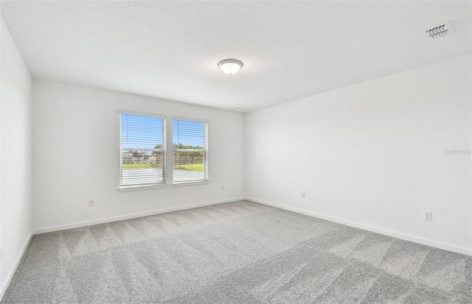 Spacious, unfurnished interior of a new home in Oakfield Lakes, Parrish (Image 19).