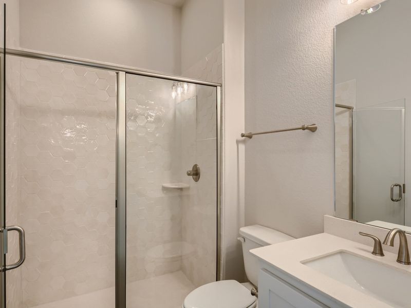 Plan 826 Secondary Bathroom Representative Photo