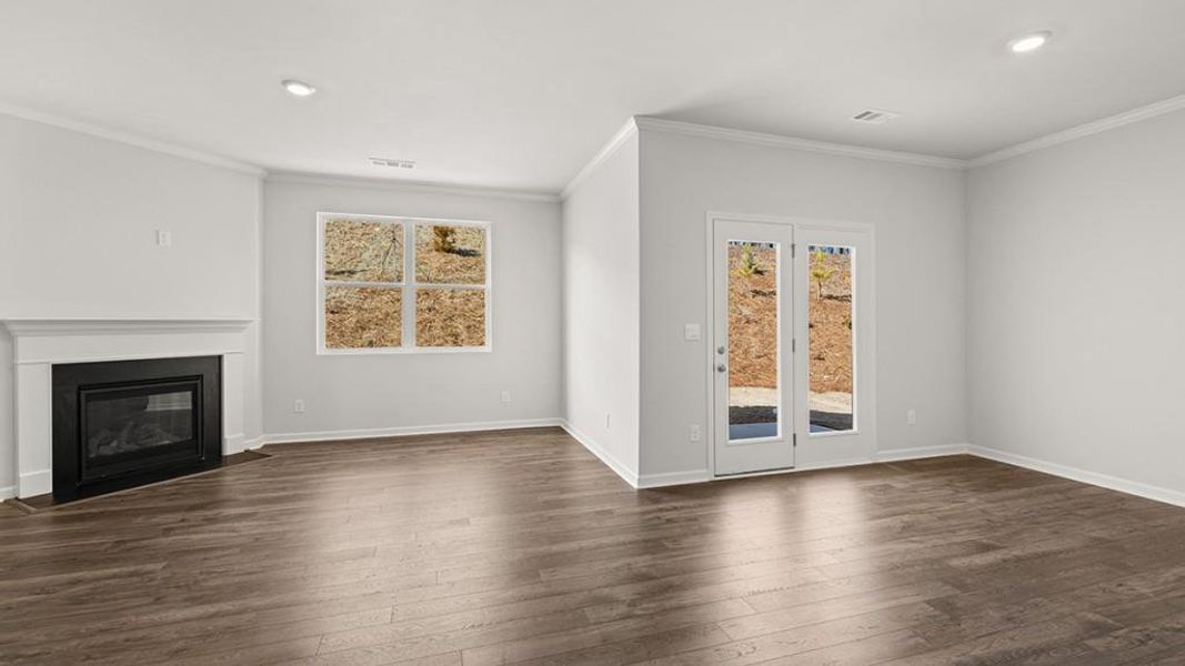 Spacious, unfurnished interior of a new home in Parkside at Carter Grove, Cartersville (Image 13).