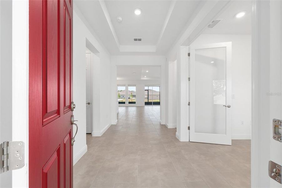 Spacious, unfurnished interior of a new home in , Ocala (Image 16).