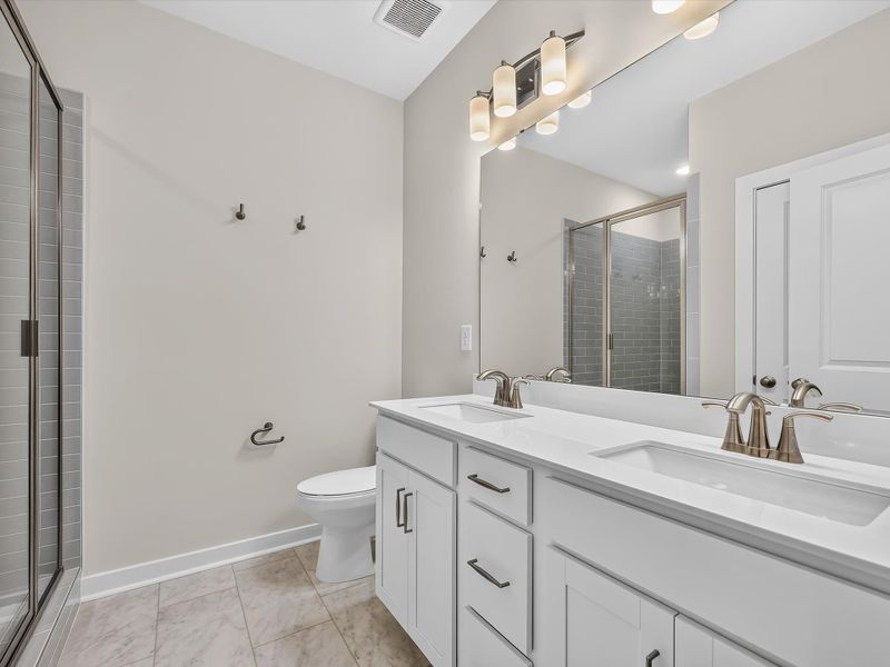 Owner's Bath Owner's Bath