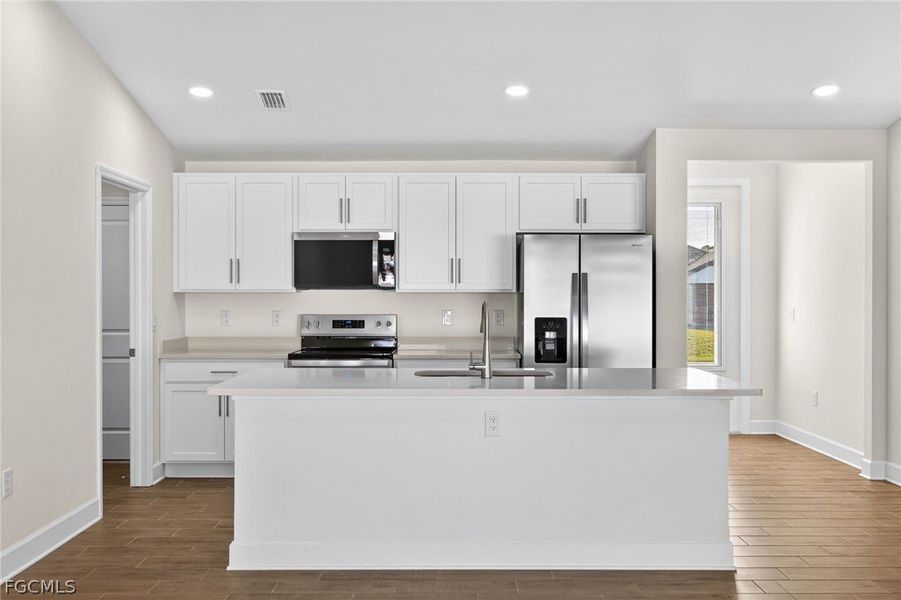 Furnished interior view inside a new home in Cape Coral, Cape Coral (Image 8).