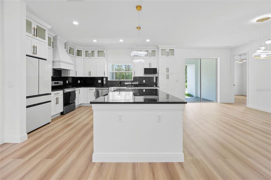 Furnished interior view inside a new home in , Dunnellon (Image 15).