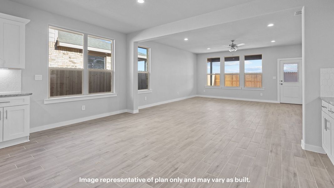 Representative unfurnished interior of a home built from the Live Oak by D.R. Horton in Homestead at Parks Bell Ranch, Odessa (Image 16). Representative unfurnished interior of a home built from the Live Oak by D.R. Horton in Homestead at Parks Bell Ranch, Odessa (Image 16).