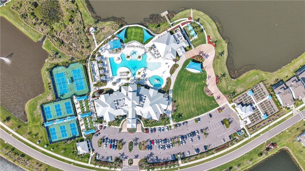 Community amenities in , Parrish (Image 74).